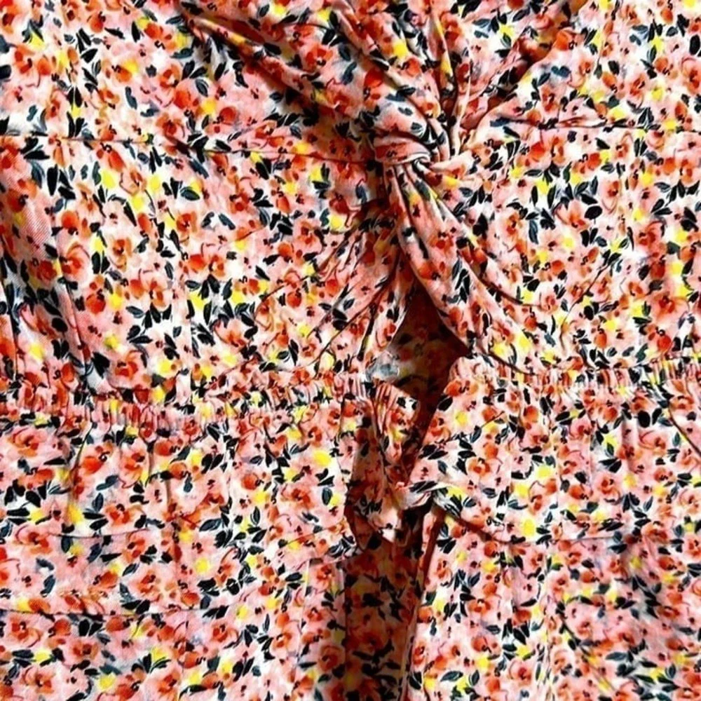 Sadie & Sage Peplum Top Womens Medium Pink Floral Twist Front Prairie Dainty‎